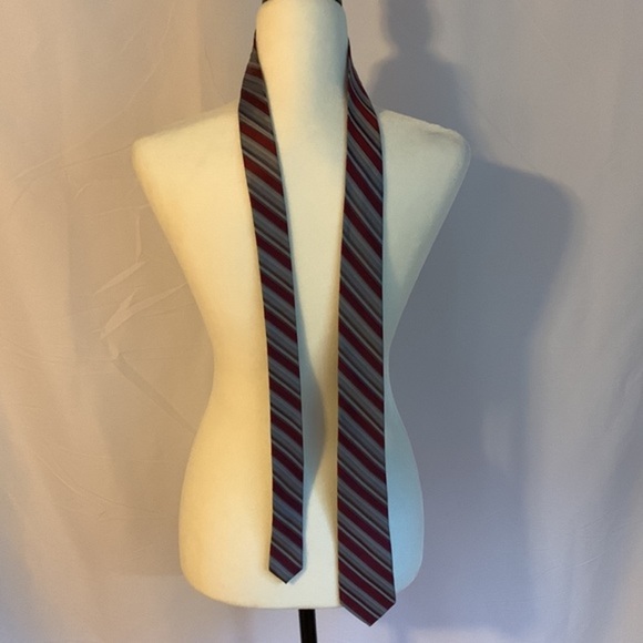 Calvin Klein Grey/Silver & Red Striped Tie - Picture 2 of 8
